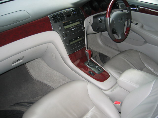 2002 Lexus ES300 Photos