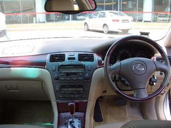 Lexus ES300