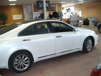 2011 Lexus ES350 Pictures