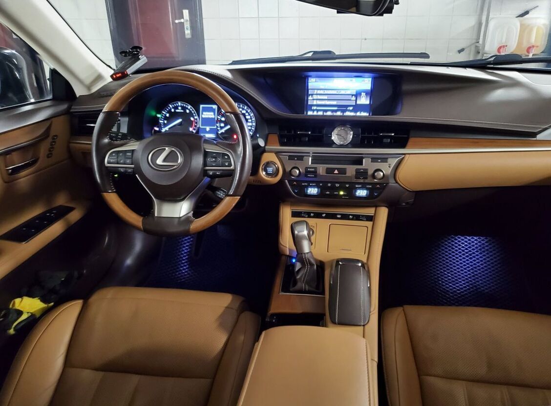2017 Lexus Es350 Vi Gsv60 3 5 At Luxury