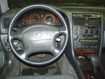 Lexus GS300