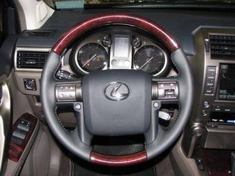 2010 Lexus GX460 Pics