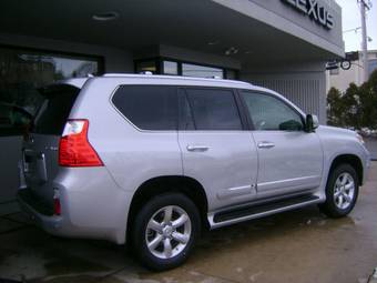 2010 Lexus GX460 Photos