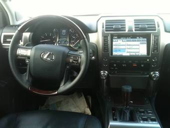 2010 Lexus GX460 Images