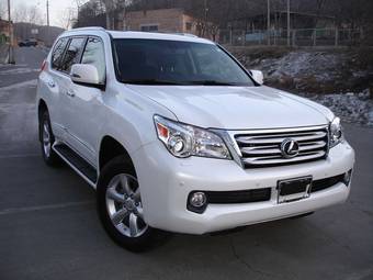 2011 Lexus GX460 Photos