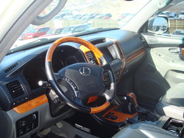 2003 Lexus GX470