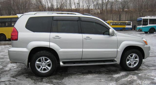 2003 Lexus GX470