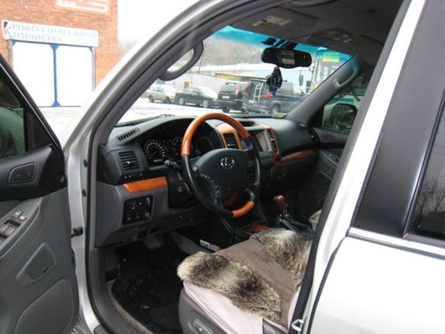 2003 Lexus GX470