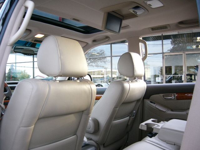 2003 Lexus GX470 Photos