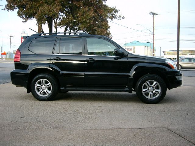 2003 Lexus GX470 Pictures