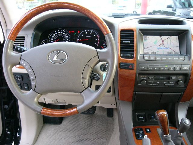 2003 Lexus GX470 Pictures