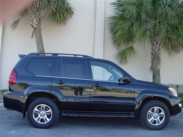 2003 Lexus GX470 Pictures
