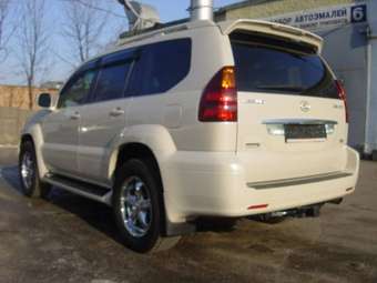 2003 Lexus GX470 Images