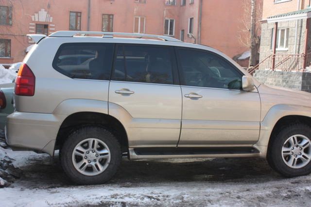2004 Lexus GX470