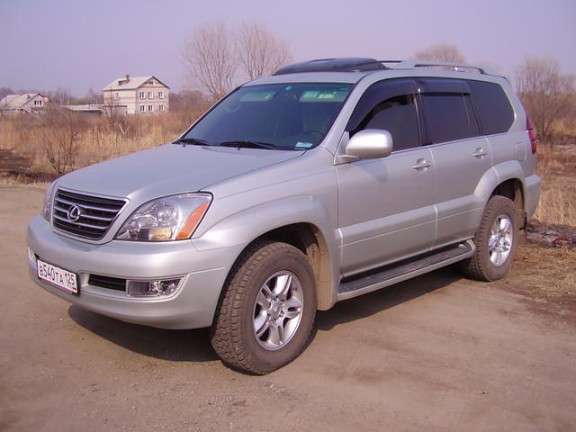 2004 Lexus GX470