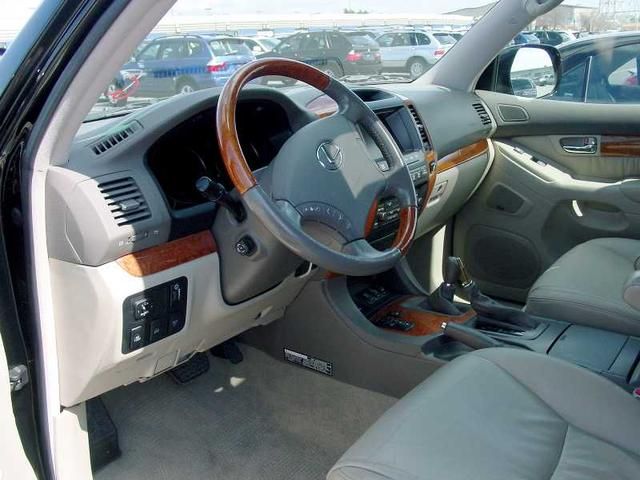 2004 Lexus GX470