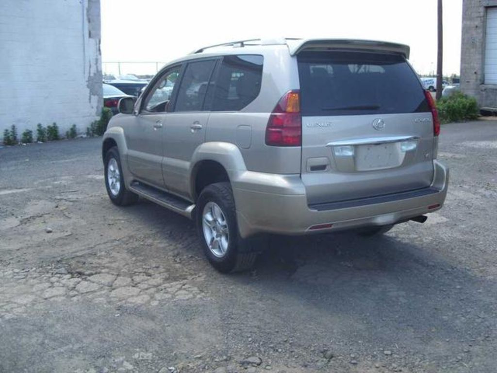 2004 Lexus GX470