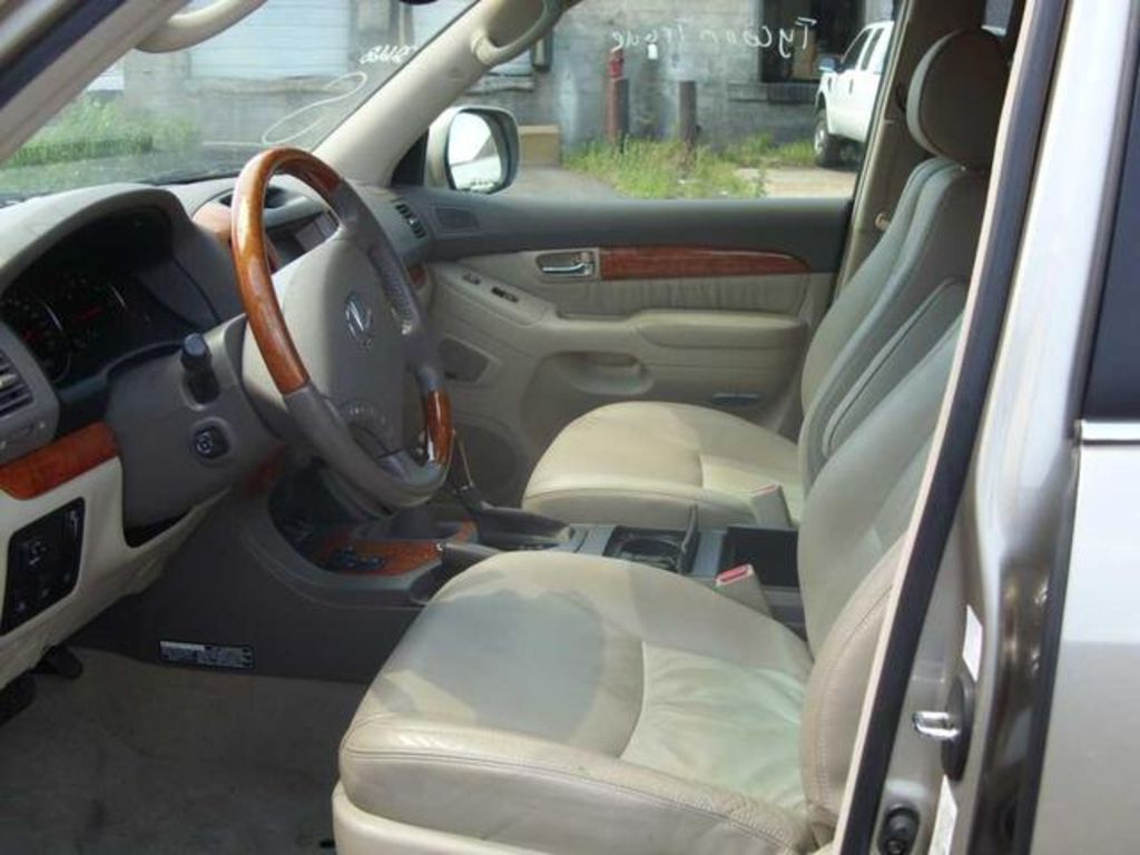 2004 Lexus GX470
