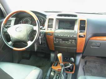 2004 GX470