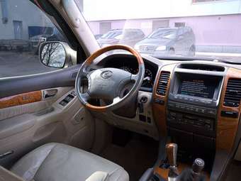 2004 Lexus GX470 Pictures