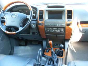 2004 Lexus GX470 Photos