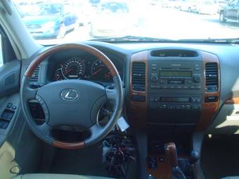 2004 Lexus GX470 Photos