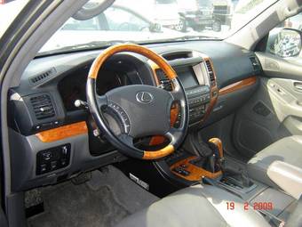 2004 Lexus GX470 Photos