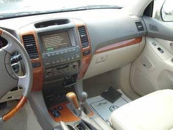 2004 Lexus GX470 Photos