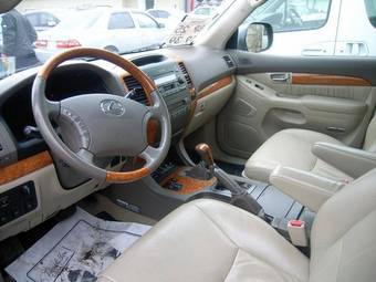 2004 Lexus GX470 Images