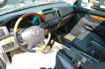 2004 Lexus GX470 Photos