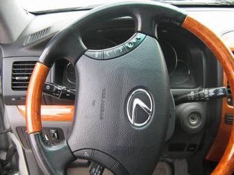 2004 Lexus GX470 Pics