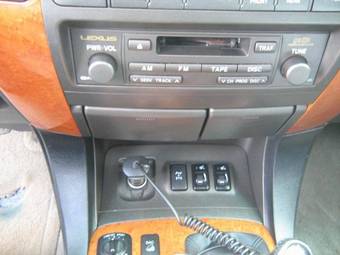 2004 Lexus GX470 Photos