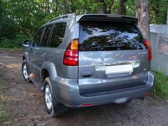 2004 Lexus GX470 Photos