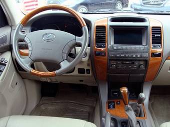 2004 Lexus GX470 Pictures
