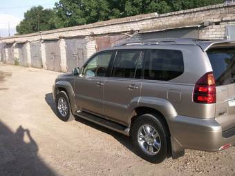 2004 Lexus GX470 Photos