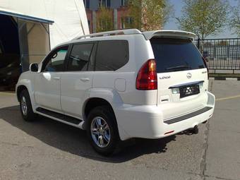 2004 Lexus GX470 Photos