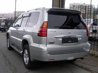 2004 Lexus GX470 Photos