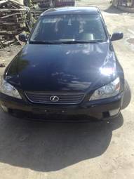 1998 Lexus IS200 Pictures