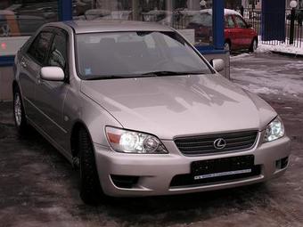 1999 Lexus IS200