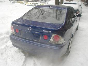 1999 Lexus IS200 Photos