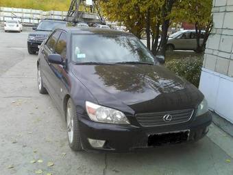 1999 Lexus IS200 Photos