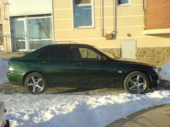 Lexus IS200