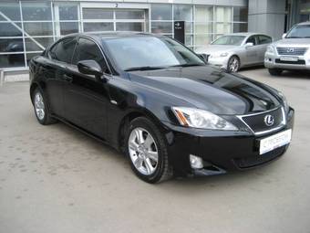 2005 Lexus IS250 Pictures