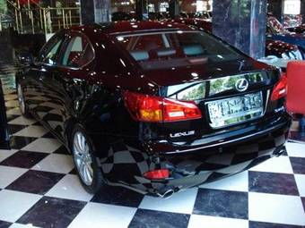 2009 Lexus IS250 Pics