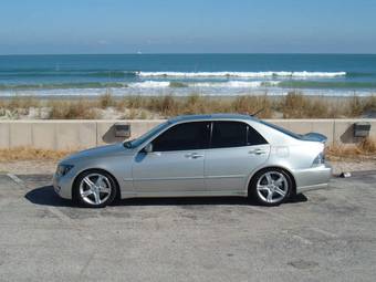 2002 Lexus IS300