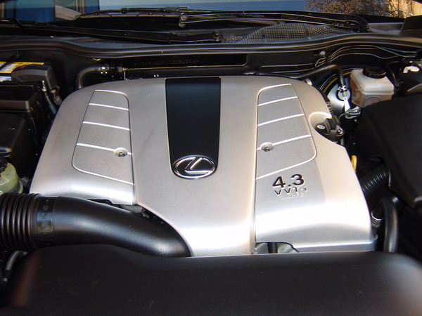 2001 Lexus LS430 Wallpapers