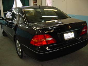 2001 Lexus LS430 Pictures