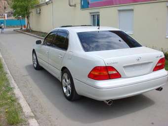 2001 Lexus LS430 Photos