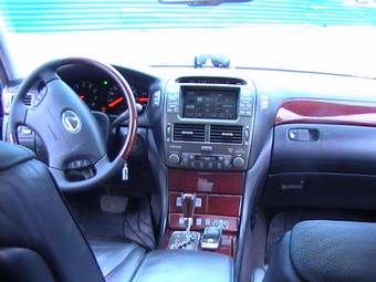 2001 Lexus LS430 Pictures