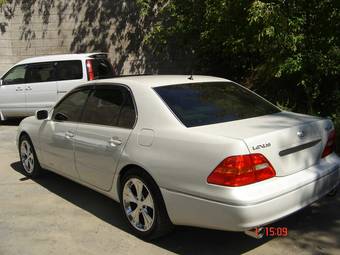 2001 Lexus LS430 Pictures